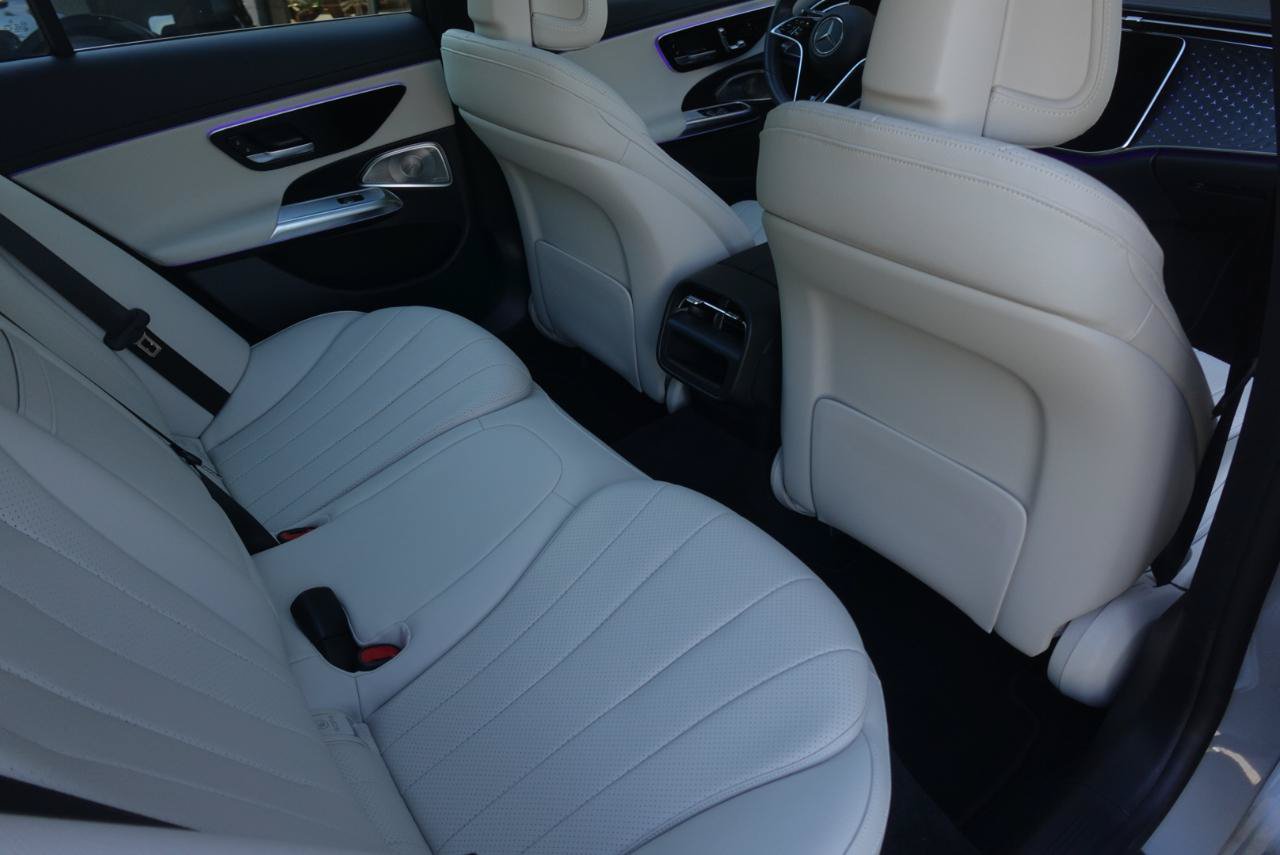 Used 2024 Mercedes-Benz E 350 4MATIC Sedan image 14