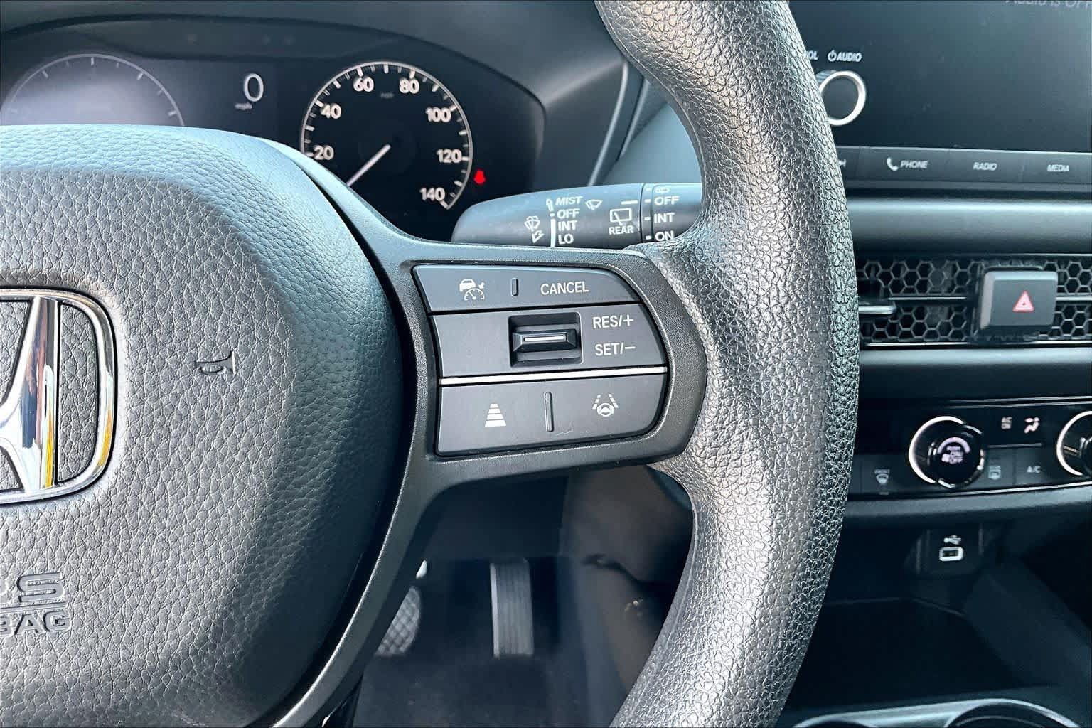 Used 2025 Honda HR-V LX image 25