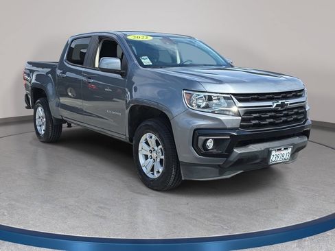 Used 2022 Chevrolet Colorado LT w/ Safety Package RWD image 4