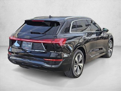 Certified 2024 Audi Q8 e-tron Premium Plus w/ Premium Plus Package AWD/4WD image 5