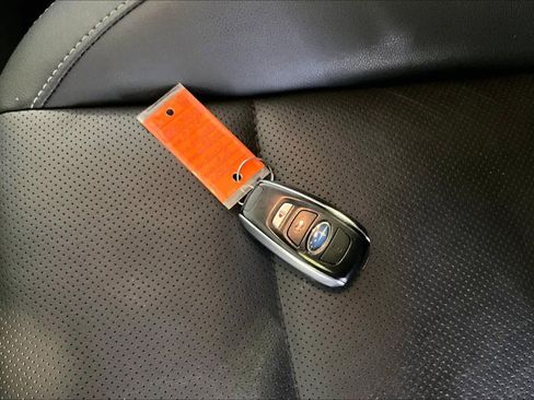 Used 2015 Subaru Outback 2.5i Limited image 14