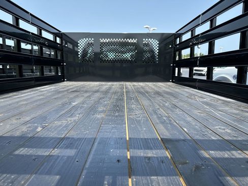 Used 2020 Ford F550 XL image 15