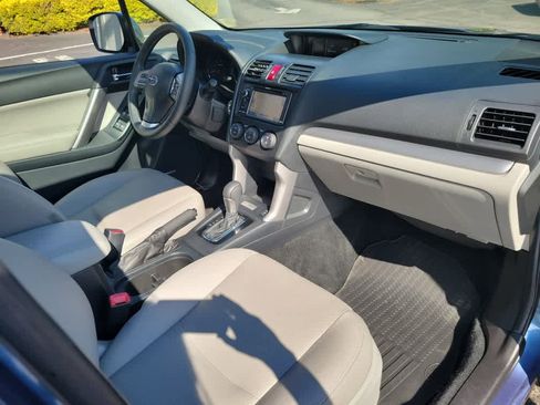 Used 2015 Subaru Forester 2.5i Touring w/ Eyesight & Navigation System AWD/4WD image 29
