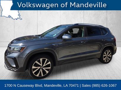 Certified 2023 Volkswagen Taos SE w/ Panoramic Sunroof Package