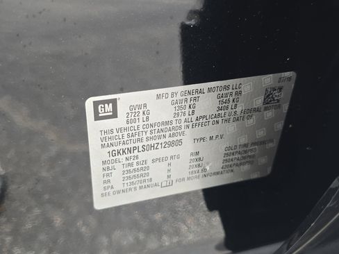 Used 2017 GMC Acadia Denali w/ Technology Package FWD image 37