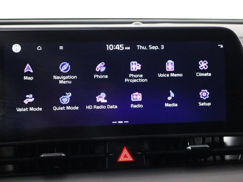 Used 2025 Kia Sportage EX FWD image 29