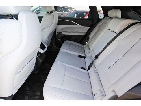 New 2026 Cadillac Lyriq Luxury image 7