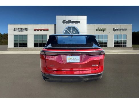 Used 2025 Jeep Wagoneer S Limited AWD/4WD image 4