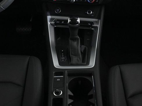 Certified 2025 Audi Q3 2.0T Premium w/ Convenience Package image 14