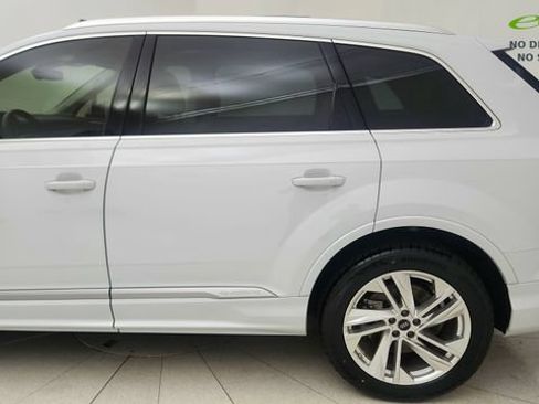 Used 2023 Audi Q7 3.0T Premium Plus w/ Premium Plus Package AWD/4WD image 10