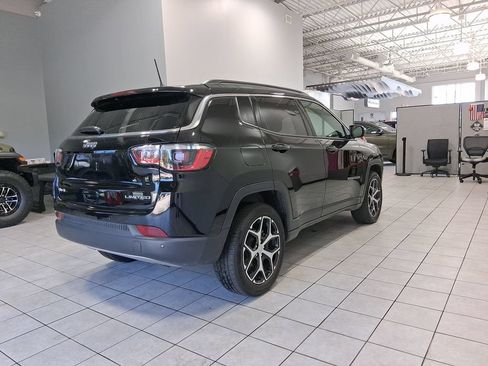 Used 2024 Jeep Compass Limited AWD/4WD image 6