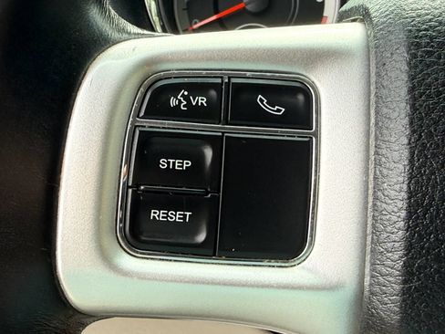 Used 2017 Dodge Grand Caravan SE w/ Power Window Group FWD image 27