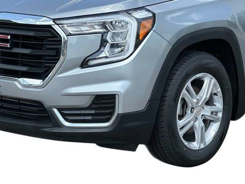 Used 2023 GMC Terrain SLE w/ Driver Convenience Package AWD/4WD image 7