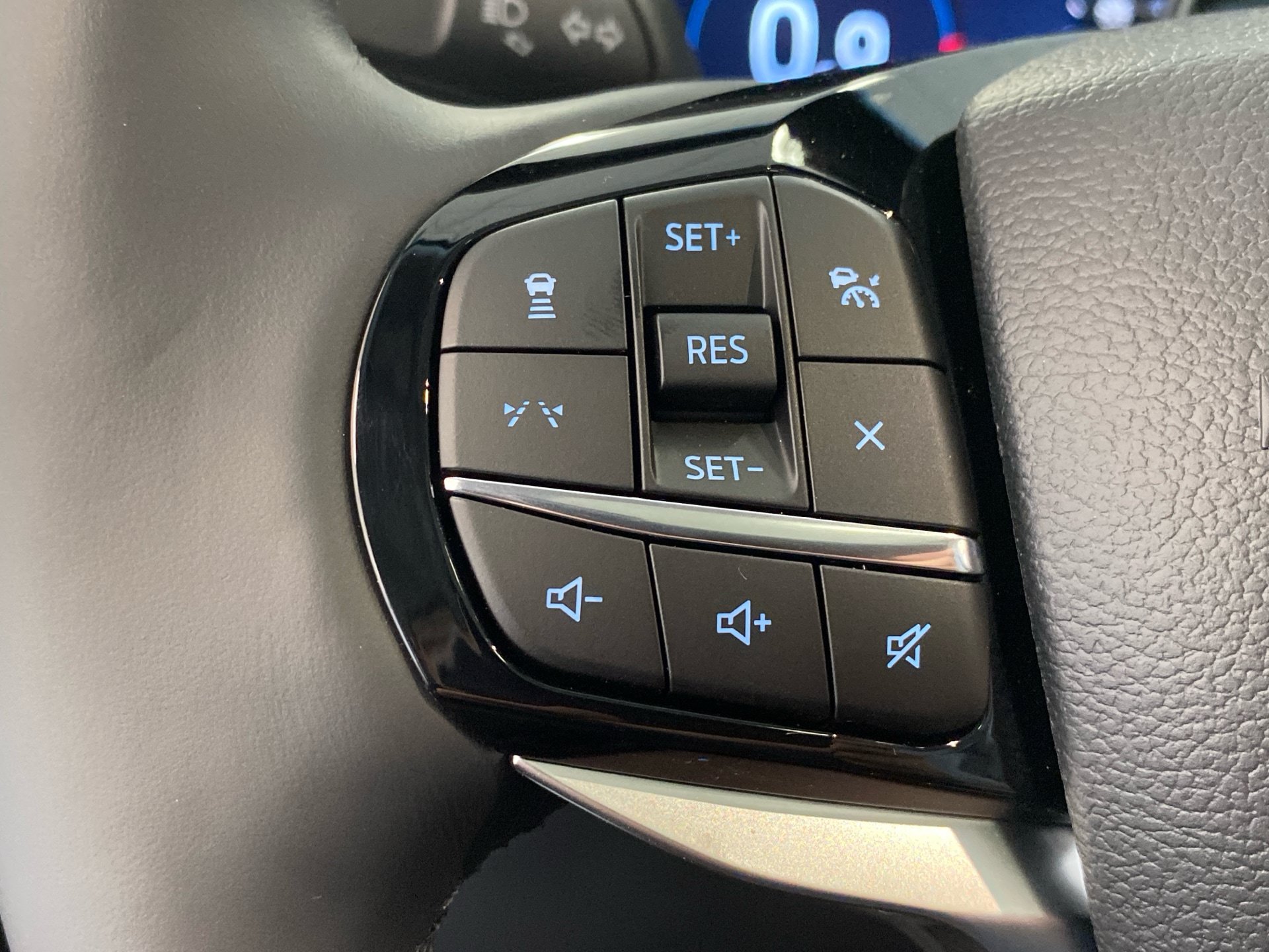 New 2026 Ford Explorer Platinum w/ LUX Leather Package AWD/4WD image 18