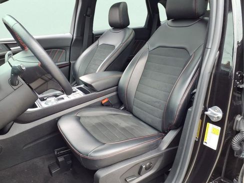 Certified 2023 Ford Edge ST-Line AWD/4WD image 14