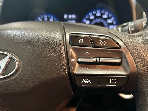 Used 2023 Hyundai Kona SEL FWD image 28