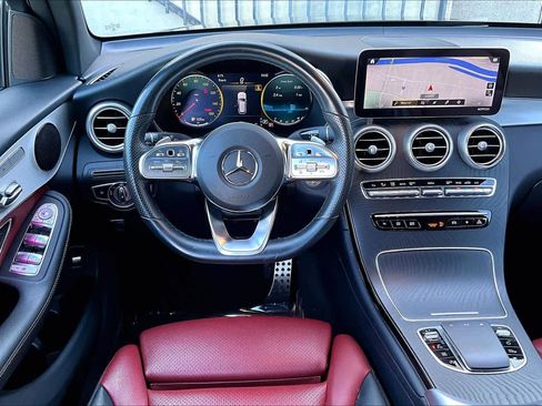 Used 2022 Mercedes-Benz GLC 300 image 5