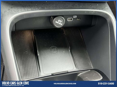 Certified 2026 Volvo XC40 B5 Plus w/ Protection Package Premier AWD/4WD image 29