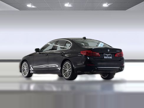 Used 2019 BMW 530i RWD image 3