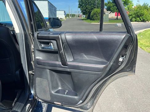 Used 2016 Toyota 4Runner Trail Premium AWD/4WD image 15