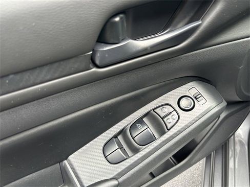 Used 2024 Nissan Altima 2.5 S image 17