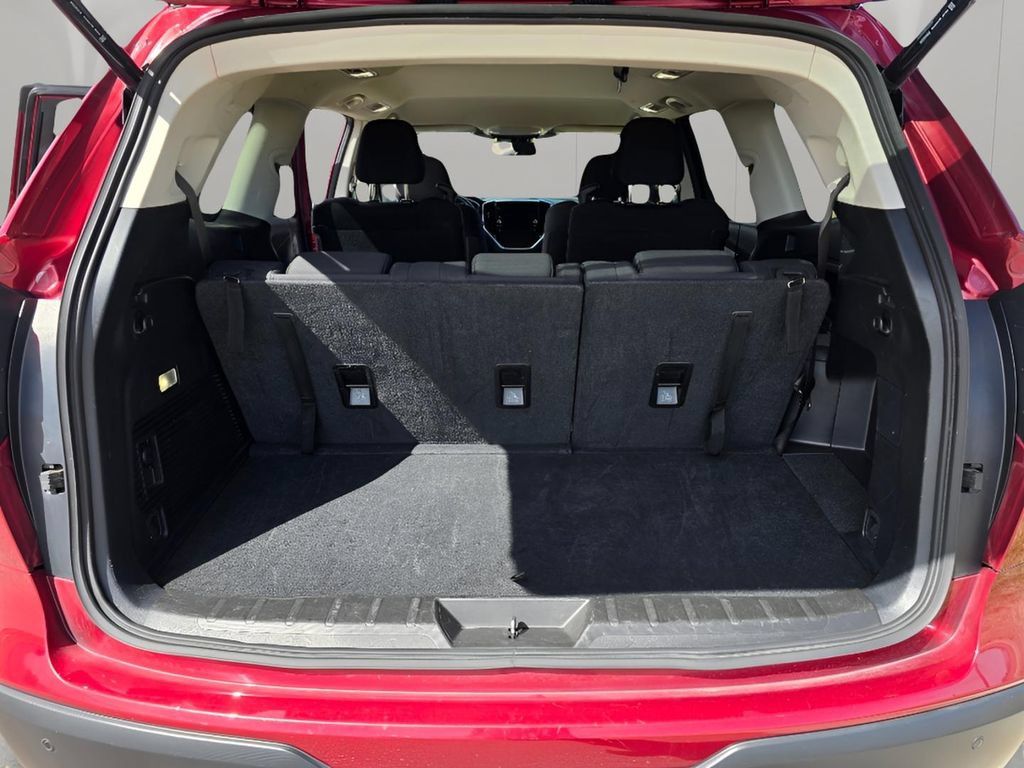 Used 2025 Subaru Ascent Premium AWD/4WD image 9
