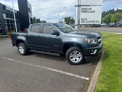 Used 2019 Chevrolet Colorado LT w/ LT Convenience Package RWD image 2