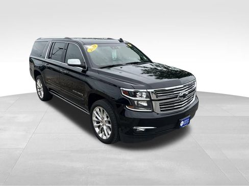 Used 2019 Chevrolet Suburban Premier w/ Premier Plus Edition AWD/4WD image 8