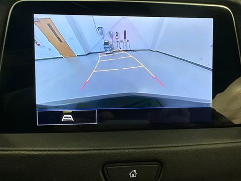 Used 2023 Cadillac XT4 Sport image 13