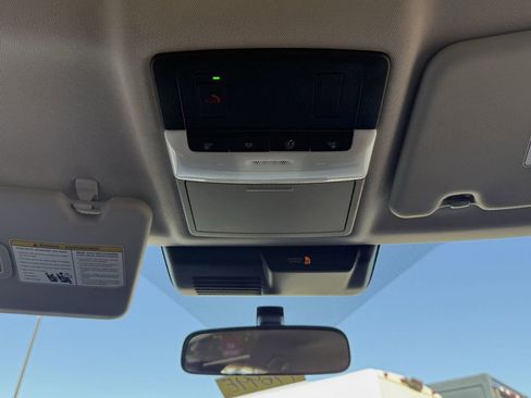 Used 2023 Mitsubishi Outlander SE image 26