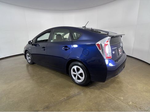 Used 2014 Toyota Prius Three image 15