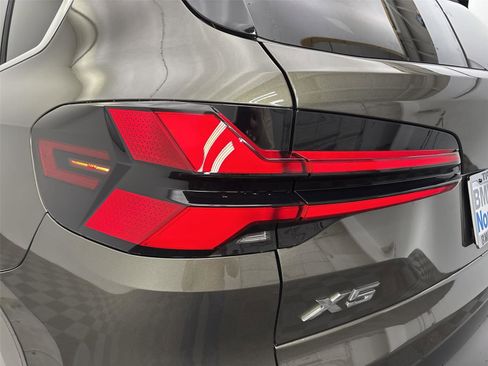 New 2026 BMW X5 xDrive50e AWD/4WD image 19