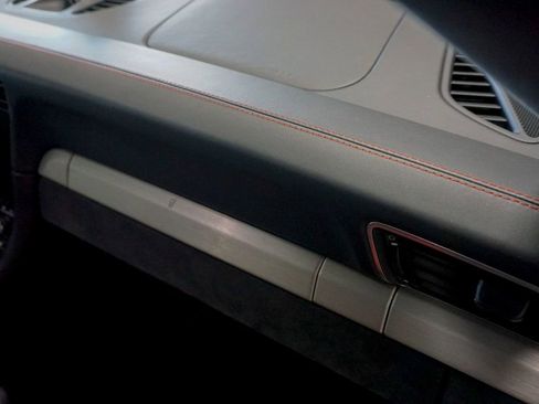 Used 2018 Porsche 911 GT3 image 79