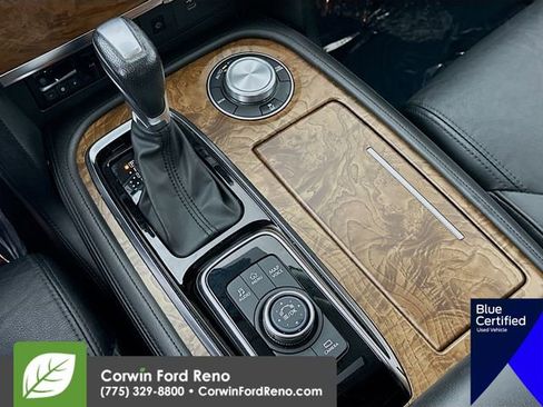 Used 2022 Nissan Armada SL w/ Captain's Chairs Package image 20