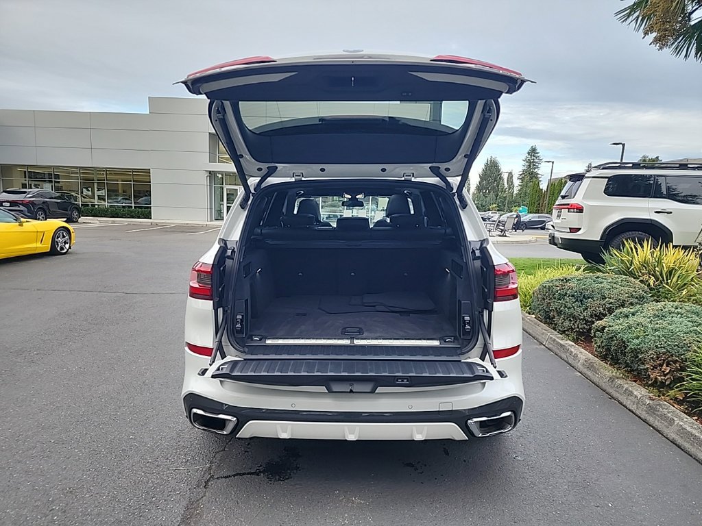 Used 2023 BMW X5 xDrive45e w/ M Sport Package AWD/4WD image 16