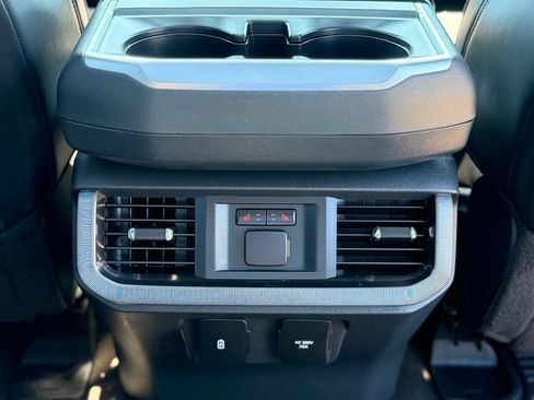 Used 2022 Ford F150 Platinum AWD/4WD image 18