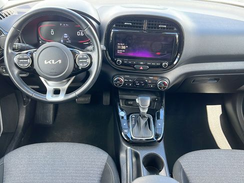 Used 2023 Kia Soul EX FWD image 11