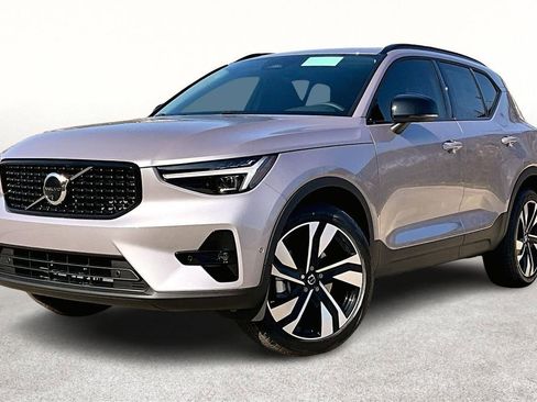 New 2026 Volvo XC40 B5 Ultra AWD/4WD image 2
