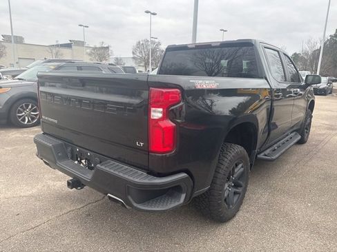 Used 2022 Chevrolet Silverado 1500 LT Trail Boss w/ Bed Protection Package image 12