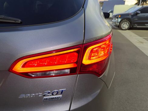 Used 2018 Hyundai Santa Fe Sport FWD image 31