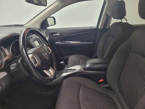 Used 2019 Dodge Journey SE w/ Premium Group FWD image 17