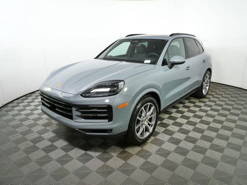 New 2026 Porsche Cayenne AWD/4WD image 1