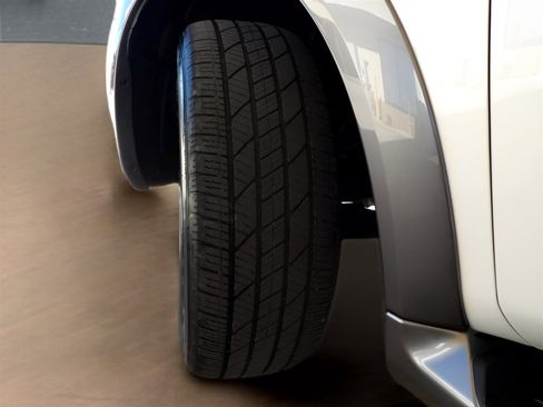 Used 2019 Nissan Armada SL w/ Premium Package image 8