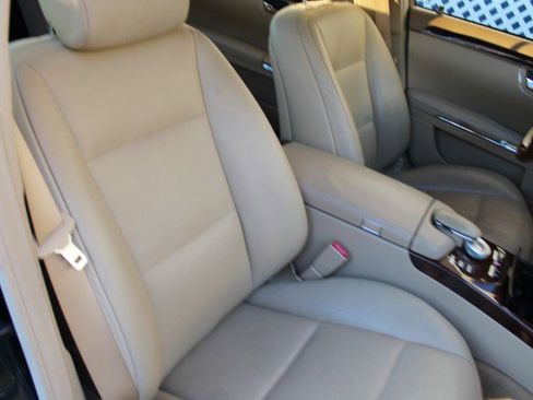 Used 2013 Mercedes-Benz S 550 4MATIC image 9