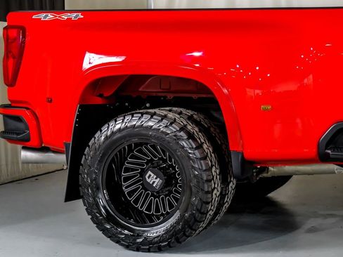 Used 2024 Chevrolet Silverado 3500 LTZ w/ LTZ Plus Package image 7