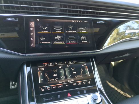 New 2026 Audi SQ8 Prestige image 19