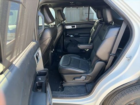 Used 2023 Ford Explorer ST w/ Equipment Group 401A image 8
