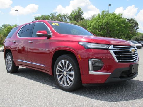 Used 2022 Chevrolet Traverse Premier AWD/4WD image 1
