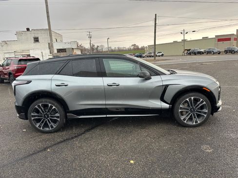 New 2026 Chevrolet Blazer EV SS image 4