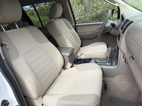 Used 2012 Nissan Pathfinder S RWD image 15